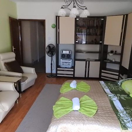Haus Gizella Hotel Harkany Ngoại thất bức ảnh